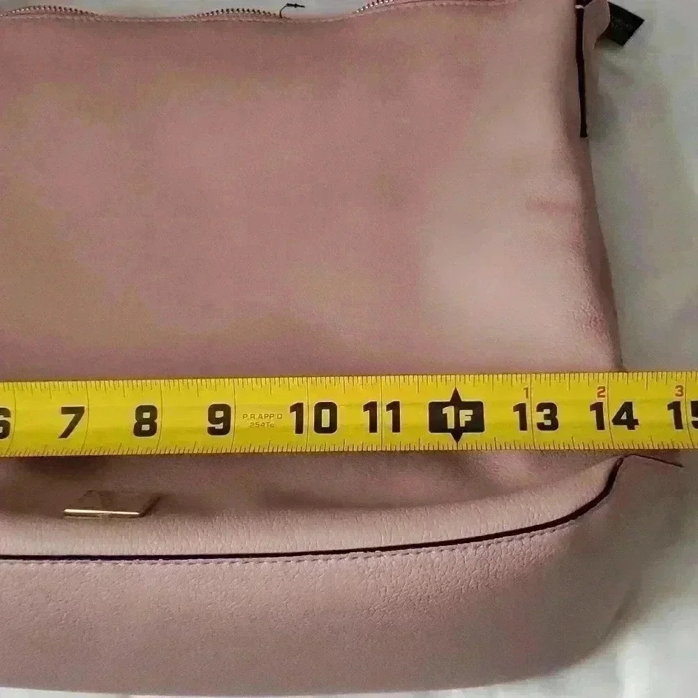 Victoria Secrets pink purse - Picture 12 of 13